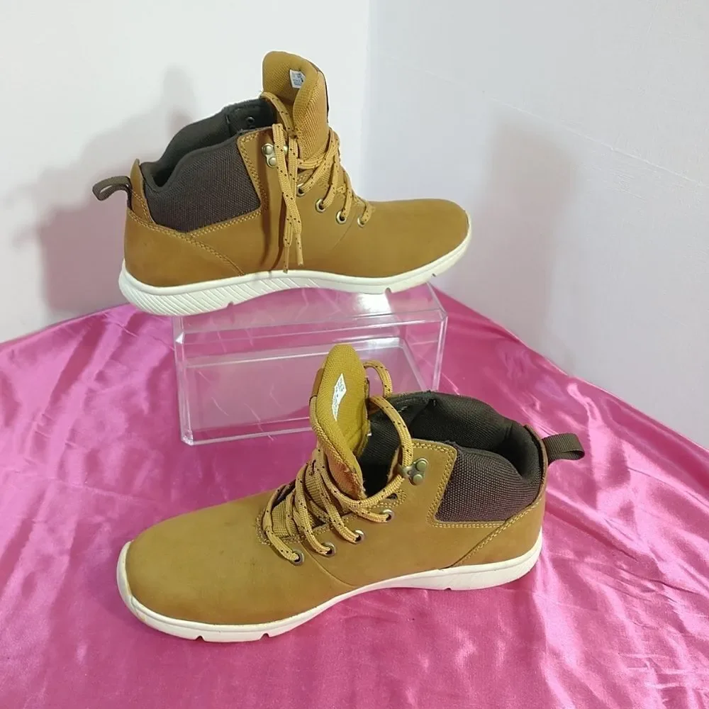 Timberland Hoverlite Mid Hiker Kids Shoes Sz 6.5 Tan . Condition is Pre-owned.
